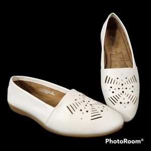 A2 By Aerosols Cut Out Trend Slip On Loafer Shoe 7.5 Summer Comfort White